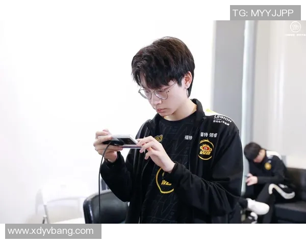 lgd比赛对话视频-战火重燃，LGDLive的独特比赛对话体验与背后故事揭秘-lgd比赛对话视频